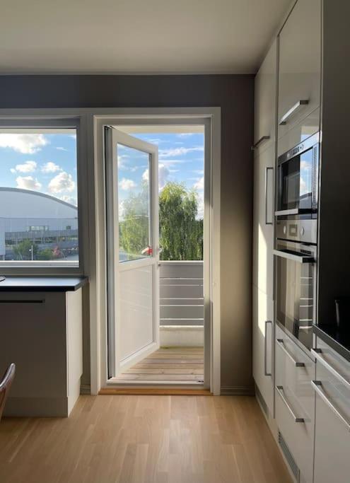 For Rent During Ons Less Than 100m From The Exhibition Area